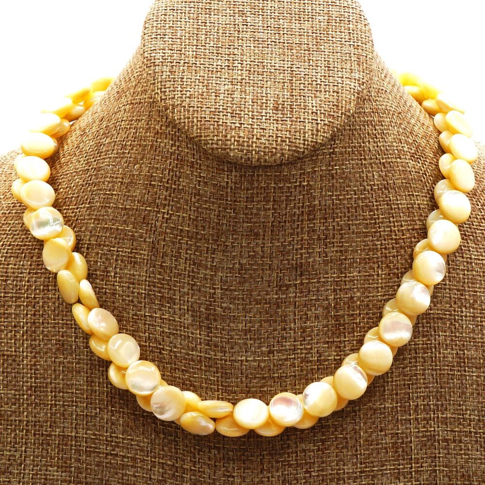 Vintage Creamy Mother Of Pearl Double Decker Disc Bead Choker Necklace 18"
